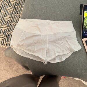 White Speed Up Low-Rise Lined Short 2.5" Size 6